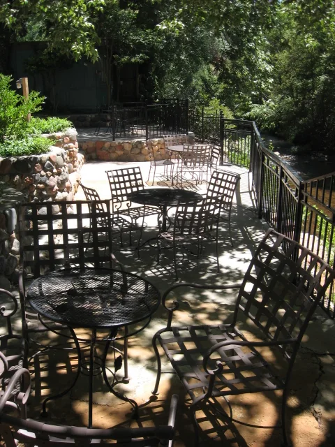 Oak Creek Mobilodge